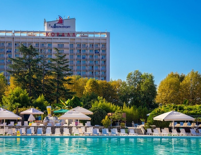 Внешний вид и территория - СКК «Адлеркурорт» (корпус «Коралл»)