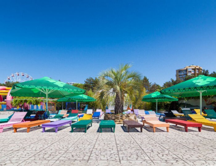 Шезлонги - СКК «Адлеркурорт» (корпус «Коралл»)