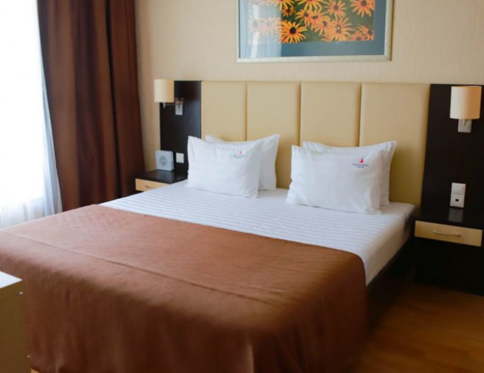 4-мест. 3-комн. апартаменты, корп. &quot;Коралл&quot; - СКК «Адлеркурорт» (корпус «Коралл»)